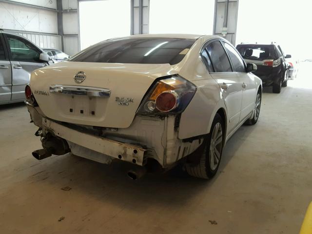 1N4BL2AP0BN490541 - 2011 NISSAN ALTIMA SR WHITE photo 4