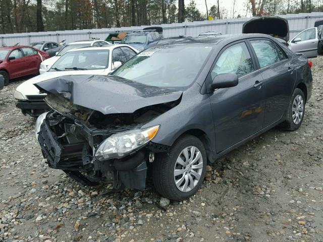 2T1BU4EE0DC962173 - 2013 TOYOTA COROLLA BA GRAY photo 2