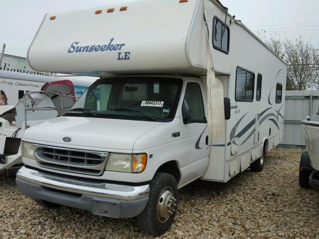 1FDXE45S32HB20750 - 2002 FORD MOTORHOME TWO TONE photo 2