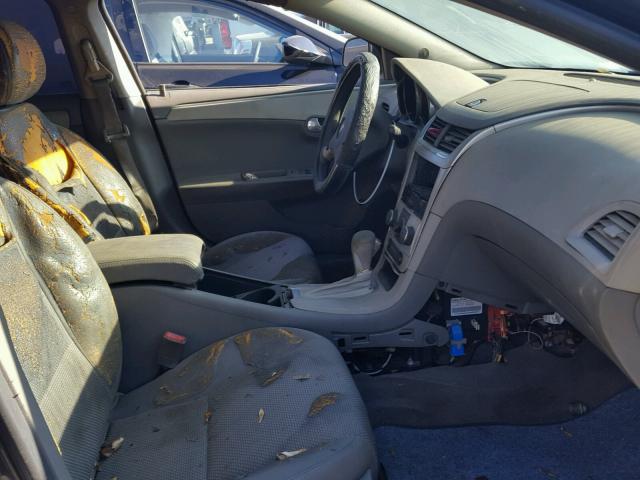 1G1ZA5E15BF244741 - 2011 CHEVROLET MALIBU LS ნაცრისფერი ფოტო 5