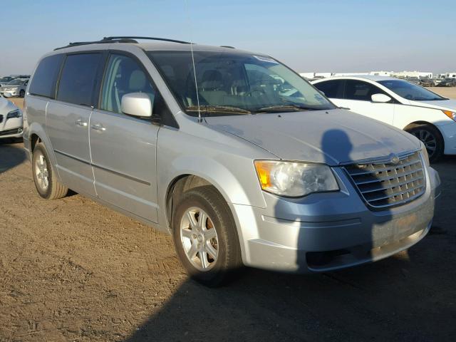 2A4RR5D19AR214581 - 2010 CHRYSLER TOWN & COU SILVER photo 1