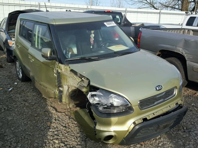 KNDJT2A69D7488209 - 2013 KIA SOUL + GREEN photo 1