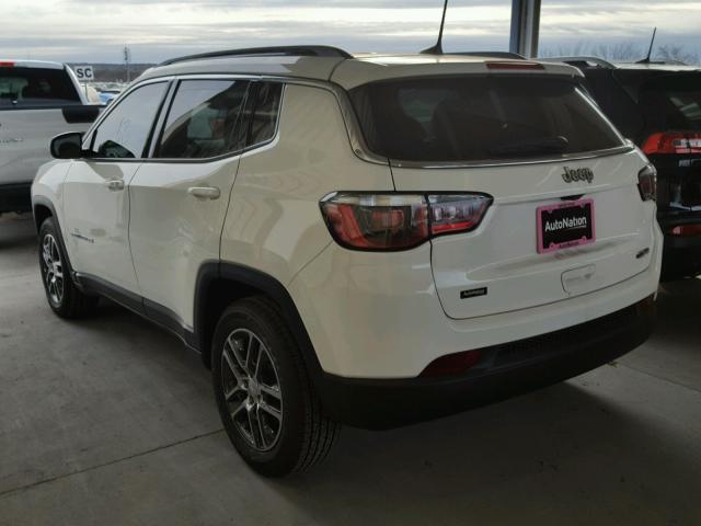 3C4NJCBB5JT108623 - 2018 JEEP COMPASS LA WHITE photo 3