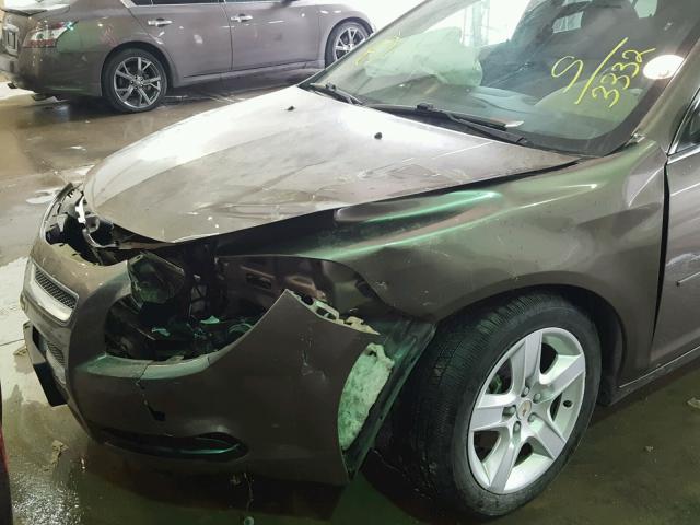 1G1ZA5EU9BF273332 - 2011 CHEVROLET MALIBU LS 金色 照片 9