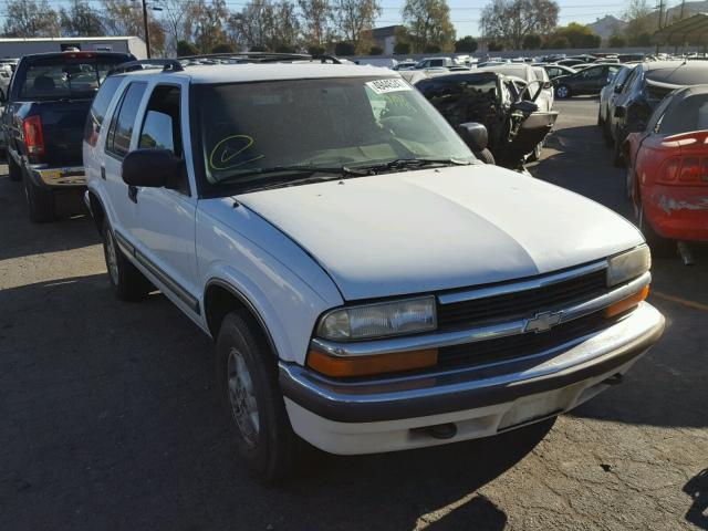 1GNDT13WXX2167115 - 1999 CHEVROLET BLAZER WHITE photo 1