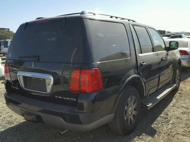 5LMFU27R43LJ47545 - 2003 LINCOLN NAVIGATOR BLACK photo 4