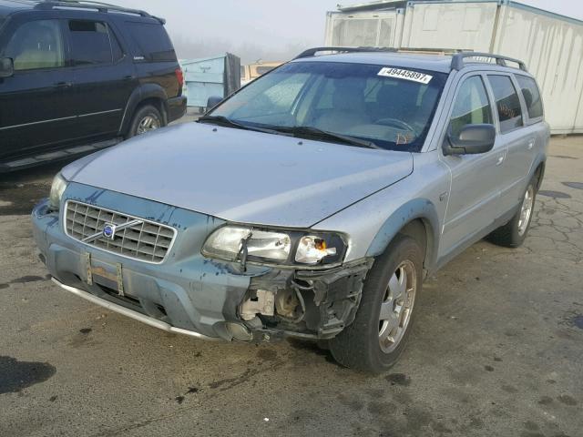 YV1SZ59H431104066 - 2003 VOLVO XC70 SILVER photo 2