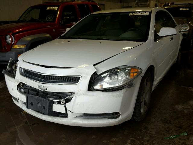 1G1ZC5EU8CF134434 - 2012 CHEVROLET MALIBU 1LT WHITE photo 2