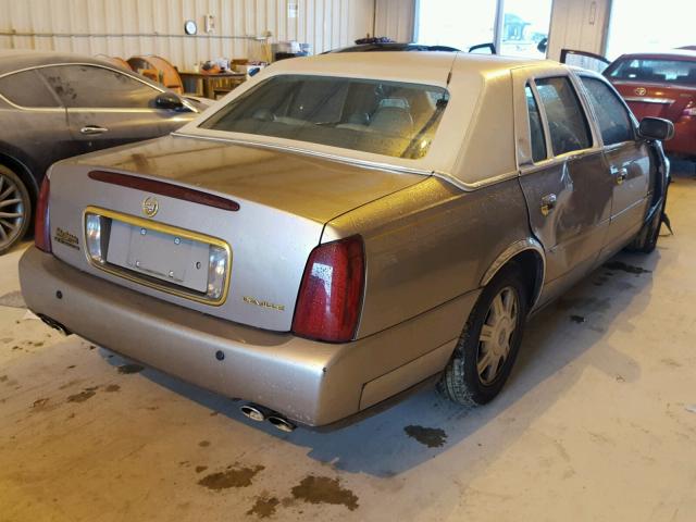 1G6KD54YX3U195390 - 2003 CADILLAC DEVILLE TAN photo 4