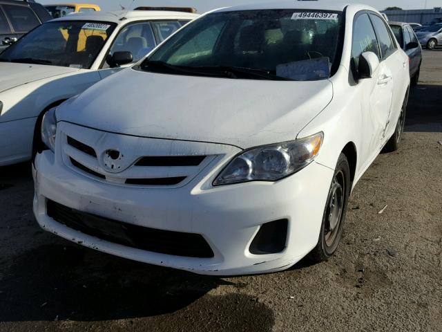 2T1BU4EE6CC769721 - 2012 TOYOTA COROLLA BA WHITE photo 2