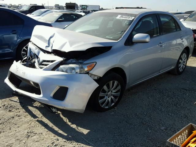 5YFBU4EE0DP219822 - 2013 TOYOTA COROLLA BA SILVER photo 2