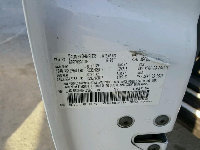 1J4GL58K05W719966 - 2005 JEEP LIBERTY LI WHITE photo 10