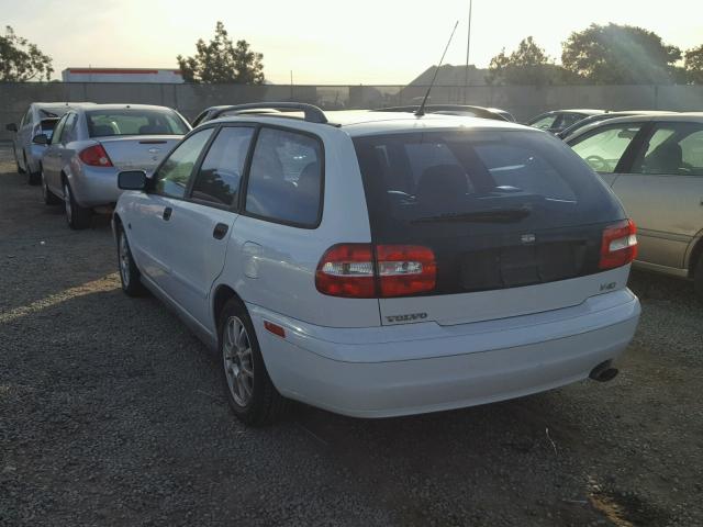 YV1VW27594F057425 - 2004 VOLVO V40 1.9T WHITE photo 3