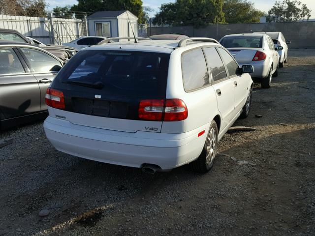 YV1VW27594F057425 - 2004 VOLVO V40 1.9T WHITE photo 4