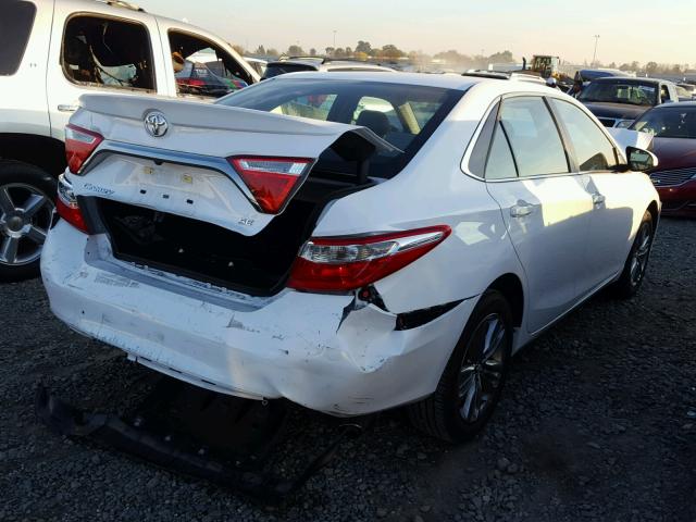 4T1BF1FK9HU395088 - 2017 TOYOTA CAMRY LE WHITE photo 4