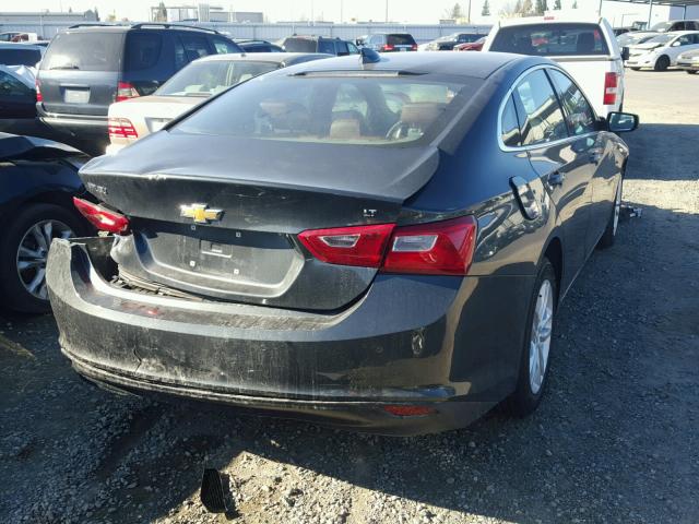 1G1ZE5STXHF214332 - 2017 CHEVROLET MALIBU LT GRAY photo 4