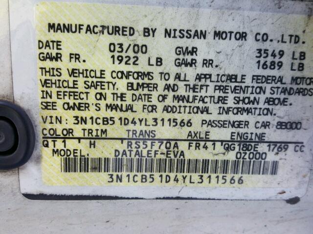 3N1CB51D4YL311566 - 2000 NISSAN SENTRA BAS WHITE photo 10