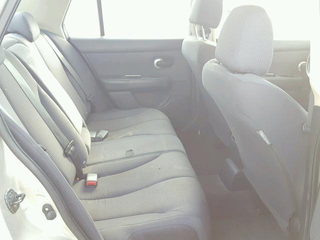 3N1BC11E58L354386 - 2008 NISSAN VERSA S GOLD photo 6