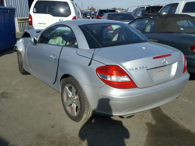 WDBWK54F48F188240 - 2008 MERCEDES-BENZ SLK 280 SILVER photo 3