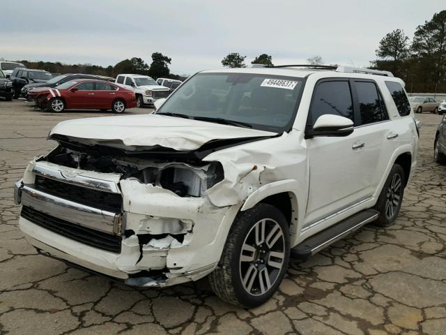 JTEZU5JR2G5141683 - 2016 TOYOTA 4RUNNER SR WHITE photo 2