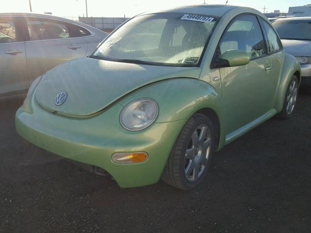 3VWDD21C21M447614 - 2001 VOLKSWAGEN NEW BEETLE GREEN photo 2