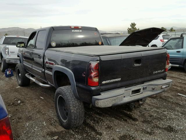 1GCHK23144F149723 - 2004 CHEVROLET SILVERADO BLACK photo 3