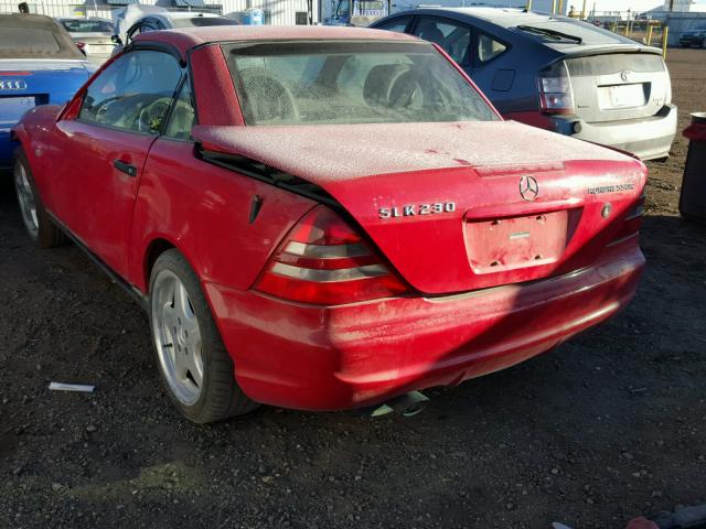 WDBKK47F3YF154472 - 2000 MERCEDES-BENZ SLK 230 KO RED photo 3