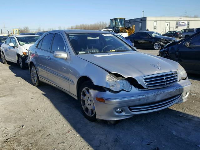 WDBRF84J65F686183 - 2005 MERCEDES-BENZ C 320 4MAT SILVER photo 1