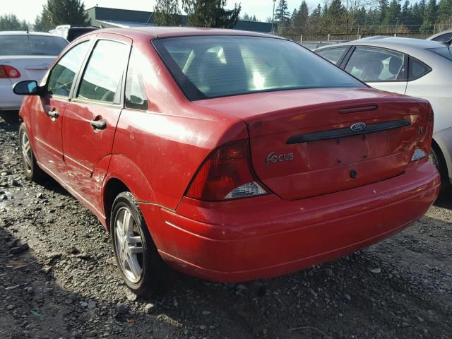 1FAFP34P23W218026 - 2003 FORD FOCUS SE RED photo 3