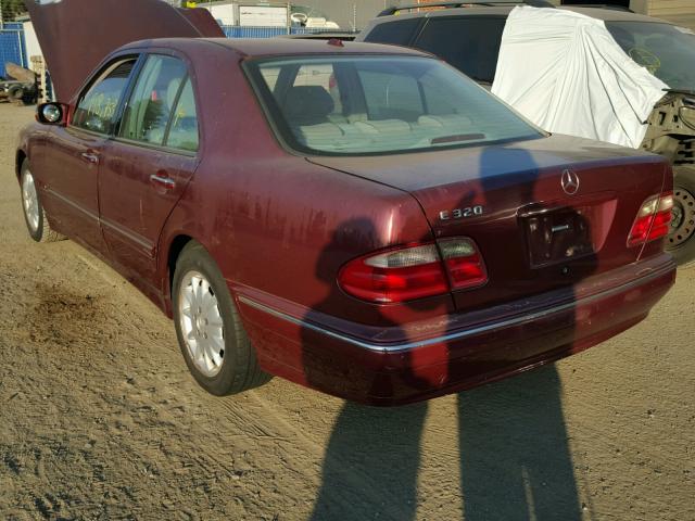 WDBJF65J0YB000649 - 2000 MERCEDES-BENZ E 320 BURGUNDY photo 3