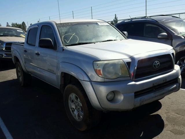 3TMJU62N05M004669 - 2005 TOYOTA TACOMA DOU SILVER photo 1