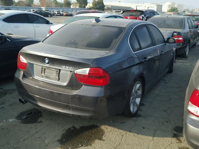 WBAVB33516KR79689 - 2006 BMW 330 I GRAY photo 4