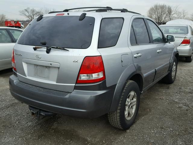 KNDJC733645235084 - 2004 KIA SORENTO EX SILVER photo 4