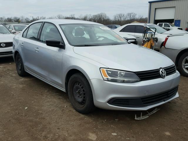 3VW1K7AJ8DM306605 - 2013 VOLKSWAGEN JETTA BASE 银色 照片 1