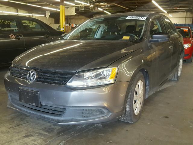 3VW1K7AJ4CM379369 - 2012 VOLKSWAGEN JETTA BASE GRAY photo 2