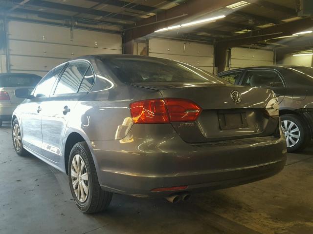 3VW1K7AJ4CM379369 - 2012 VOLKSWAGEN JETTA BASE 灰色 照片 3