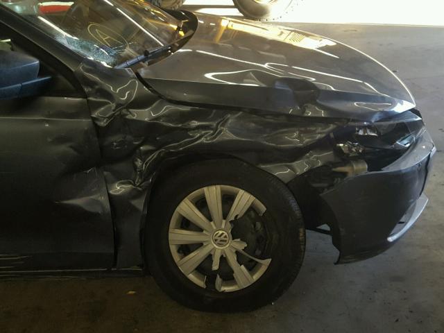 3VW1K7AJ4CM379369 - 2012 VOLKSWAGEN JETTA BASE 灰色 照片 9