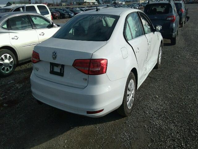 3VWD07AJ5FM218133 - 2015 VOLKSWAGEN JETTA SE WHITE photo 4