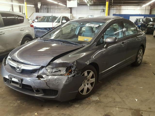 2HGFA1F58AH565336 - 2010 HONDA CIVIC LX SILVER photo 2