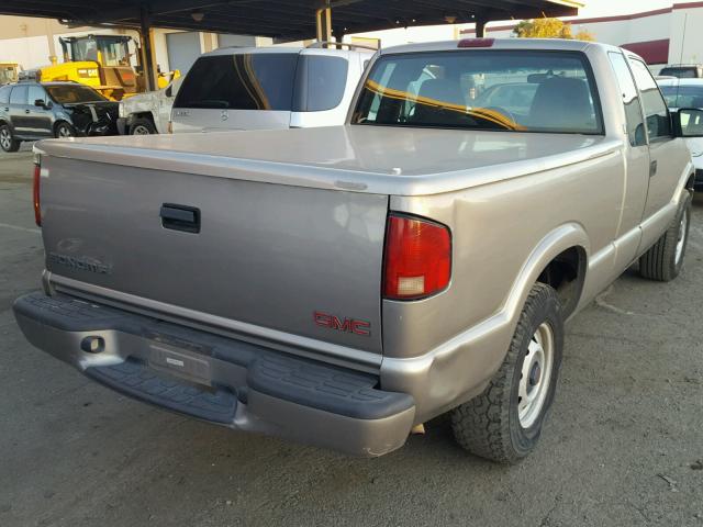 1GTDT19W328121051 - 2002 GMC SONOMA GRAY photo 4