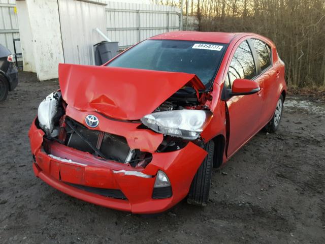 JTDKDTB35D1528705 - 2013 TOYOTA PRIUS C RED photo 2