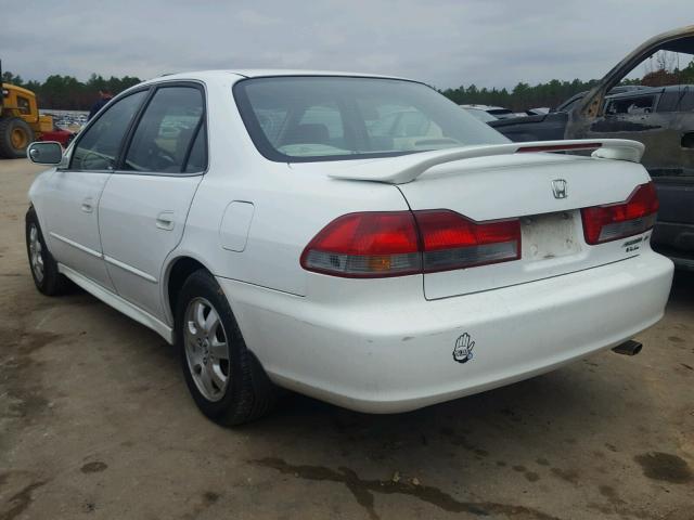 1HGCG56632A056076 - 2002 HONDA ACCORD EX WHITE photo 3