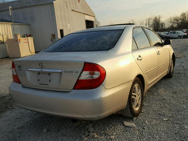 4T1BE32K32U614025 - 2002 TOYOTA CAMRY LE SILVER photo 4