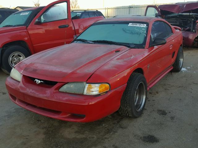 1FAFP4047WF244157 - 1998 FORD MUSTANG RED photo 2