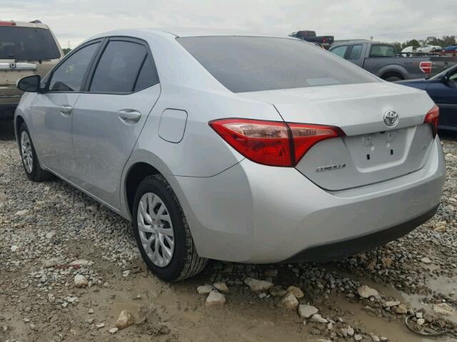 5YFBURHE0HP660025 - 2017 TOYOTA COROLLA L SILVER photo 3