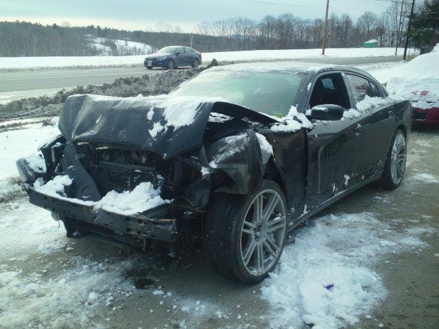 2B3CL3CG6BH593524 - 2011 DODGE CHARGER BLACK photo 2