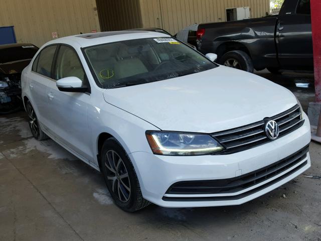 3VWDB7AJ6HM356227 - 2017 VOLKSWAGEN JETTA SE WHITE photo 1