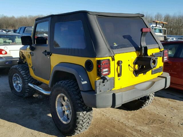 1J4FA24117L231580 - 2007 JEEP WRANGLER X YELLOW photo 3