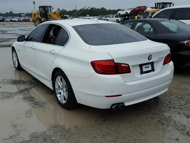 WBAFR1C54BDS36639 - 2011 BMW 528 I WHITE photo 3