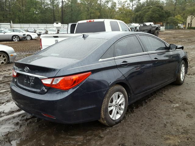 5NPEB4AC5DH747652 - 2013 HYUNDAI SONATA GLS BLUE photo 4